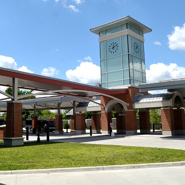 Transit 640 DSC_1250 Petersburg Station TOUCHED UP FACEBOOK